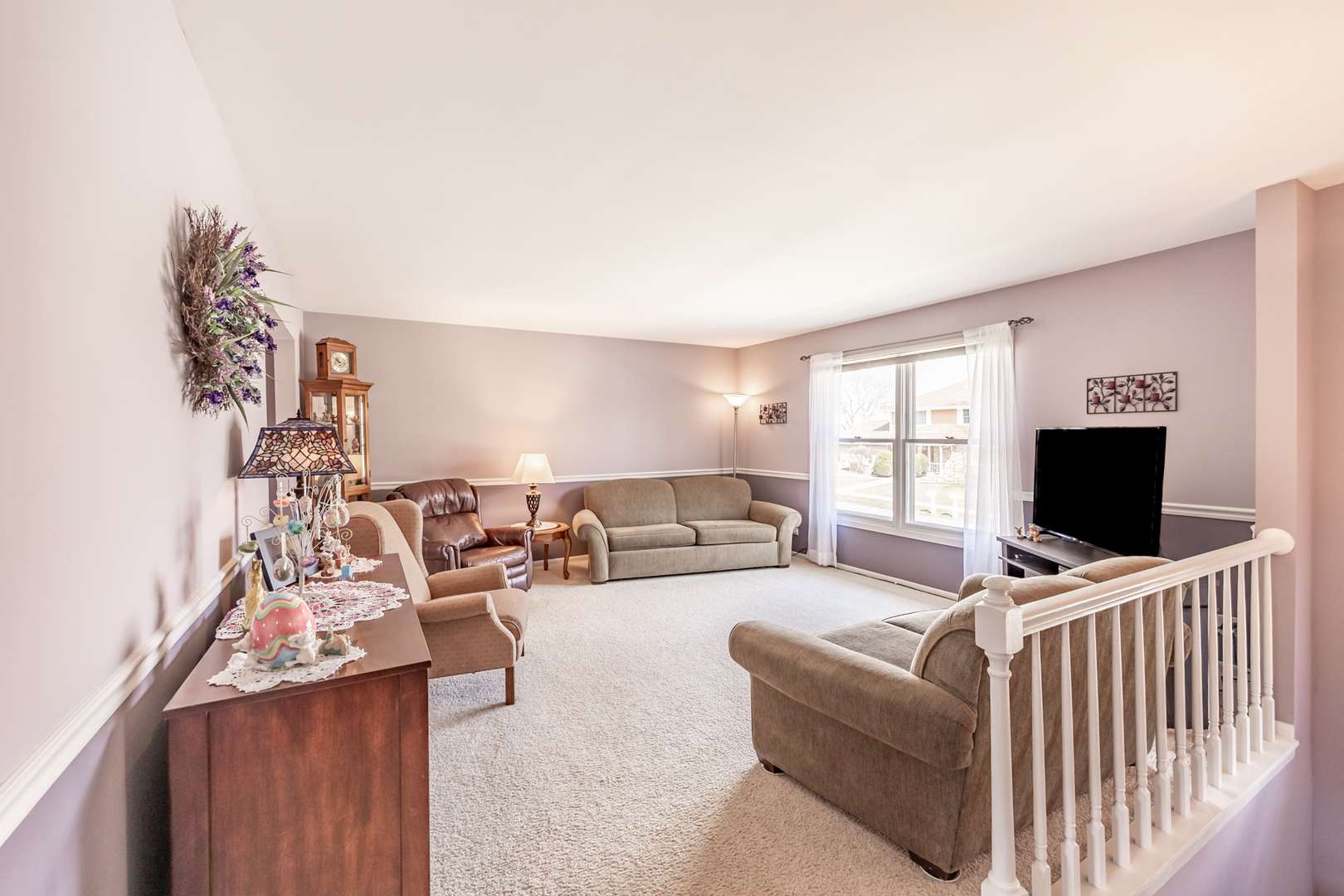 Elgin, IL 60123,624 Alice PL