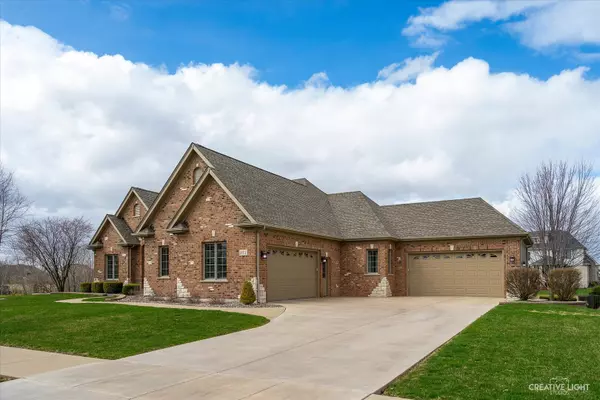 Sugar Grove, IL 60554,974 Chestnut Hill LN