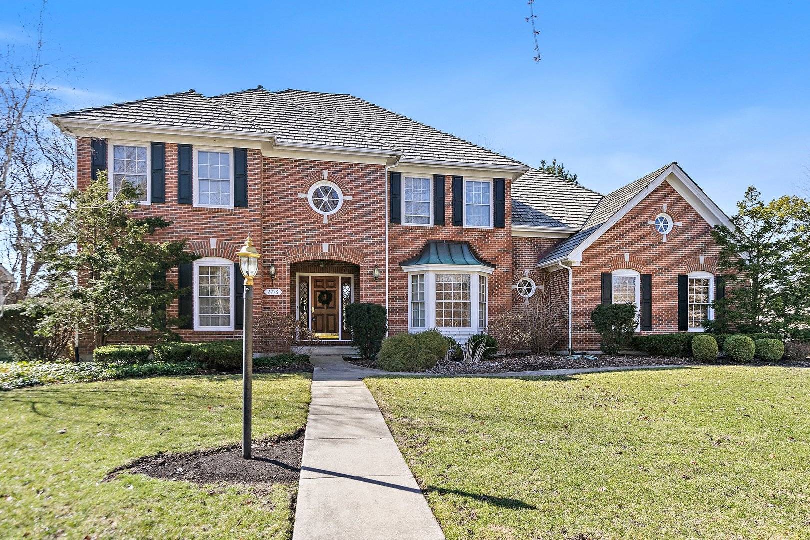 St. Charles, IL 60174,2716 Royal Kings CT