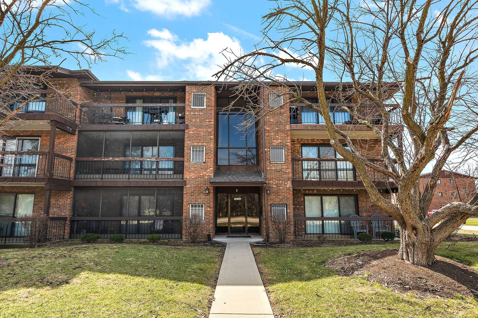 15103 Quail Hollow DR #602, Orland Park, IL 60462