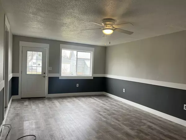Tampico, IL 61283,107 N Washington ST