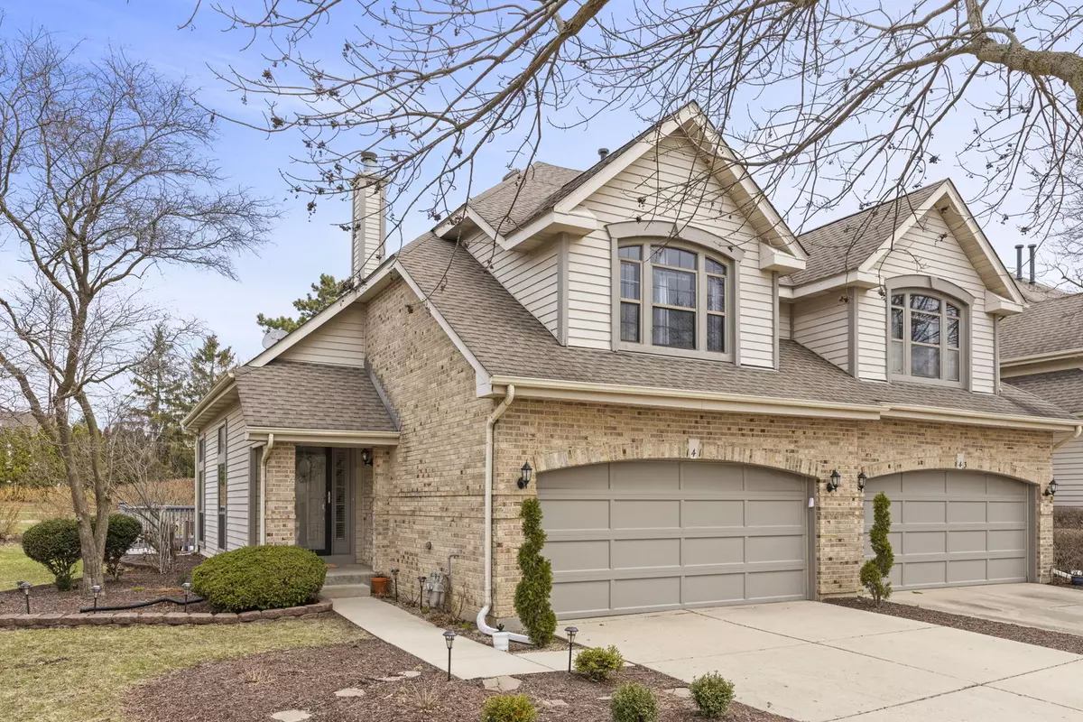 Bloomingdale, IL 60108,141 Benton LN
