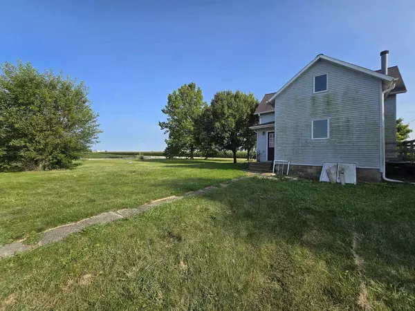 Ashkum, IL 60911,826 E 2500 North RD