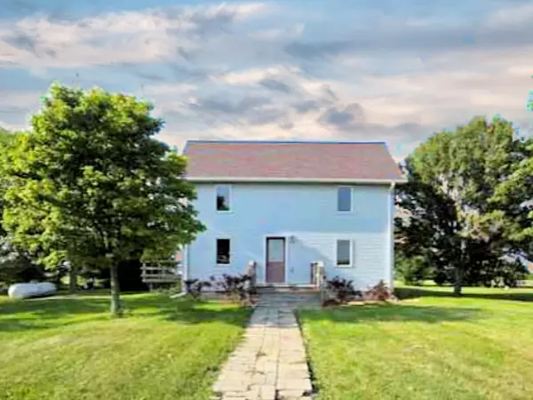 826 E 2500 North RD, Ashkum, IL 60911