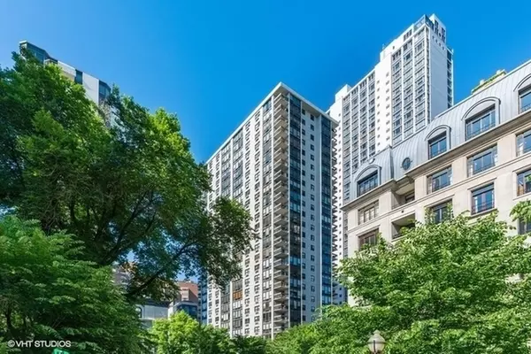 1313 N Ritchie CT #1905, Chicago, IL 60610