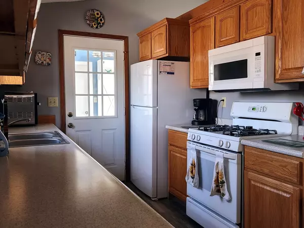 Varna, IL 61375,1755/54 Sunflower CT