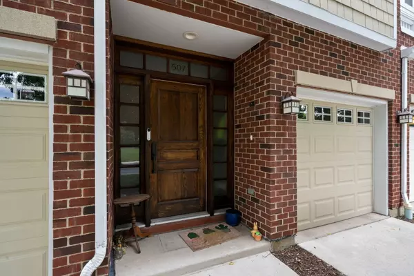 Forest Park, IL 60130,507 Grove LN #H