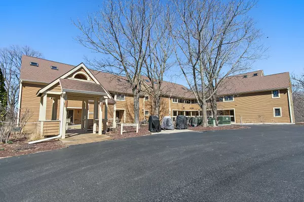 A22 Long Bay Point DR #A22, Galena, IL 61036
