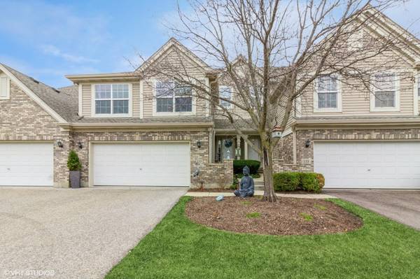 135 River Mist DR, Oswego, IL 60543