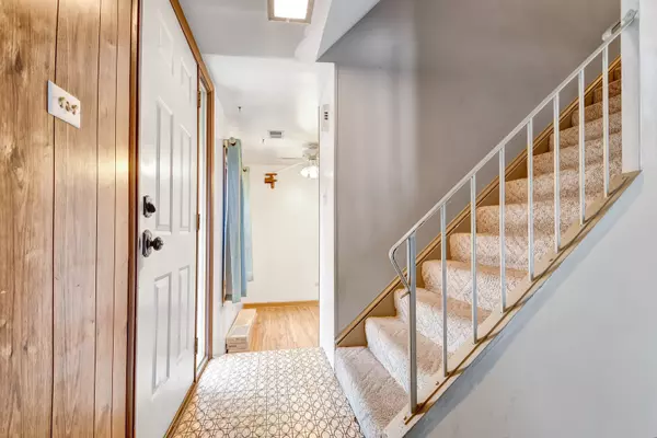 Alsip, IL 60803,12760 S Kenneth AVE #B