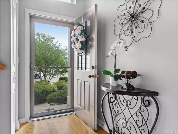 Aurora, IL 60502,1114 Bromley CT