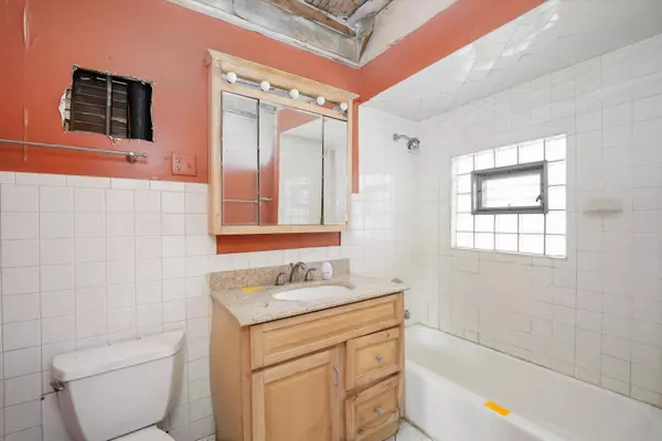 Forest Park, IL 60130,920 Beloit AVE