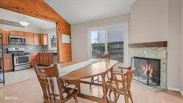Warrenville, IL 60555,30W021 Danbury DR