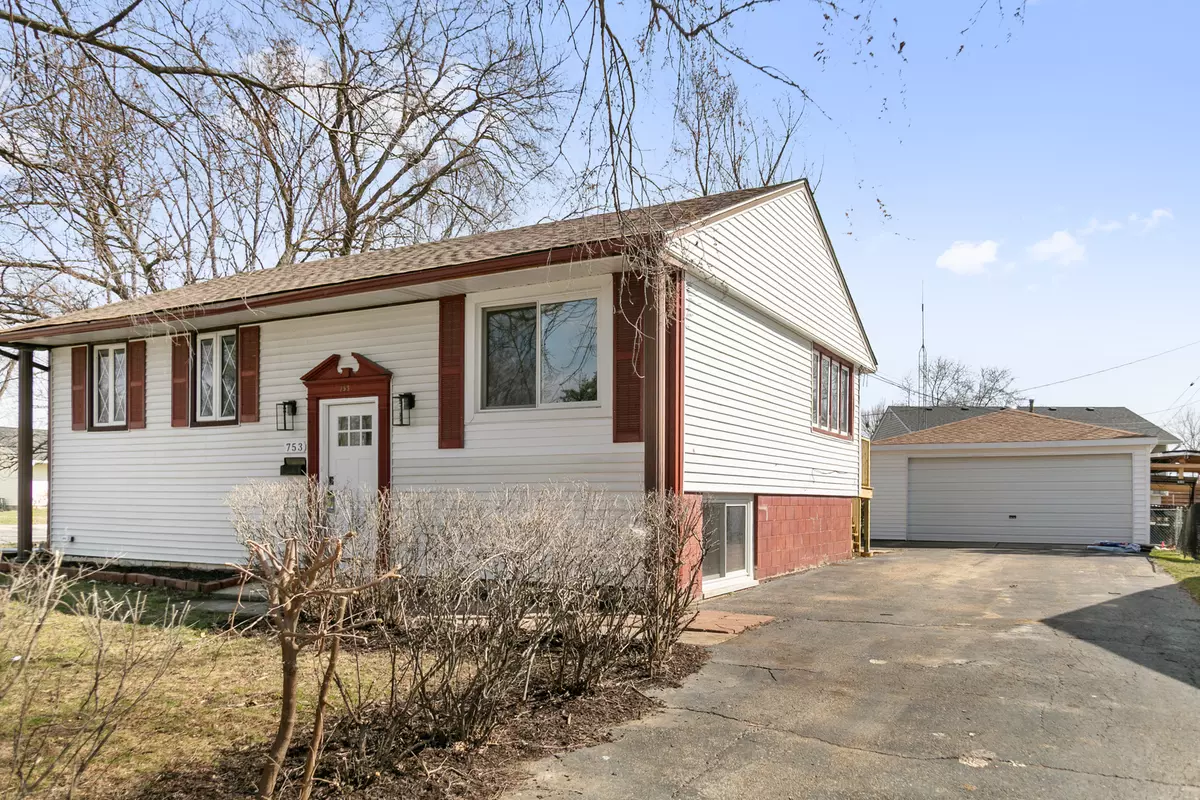 Romeoville, IL 60446,753 Rogers RD