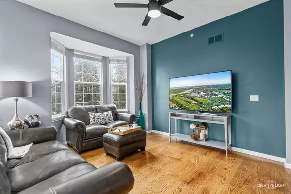 Bartlett, IL 60103,394 Broadmoor LN