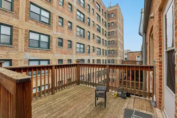 Chicago, IL 60637,1171 E 61st ST #3