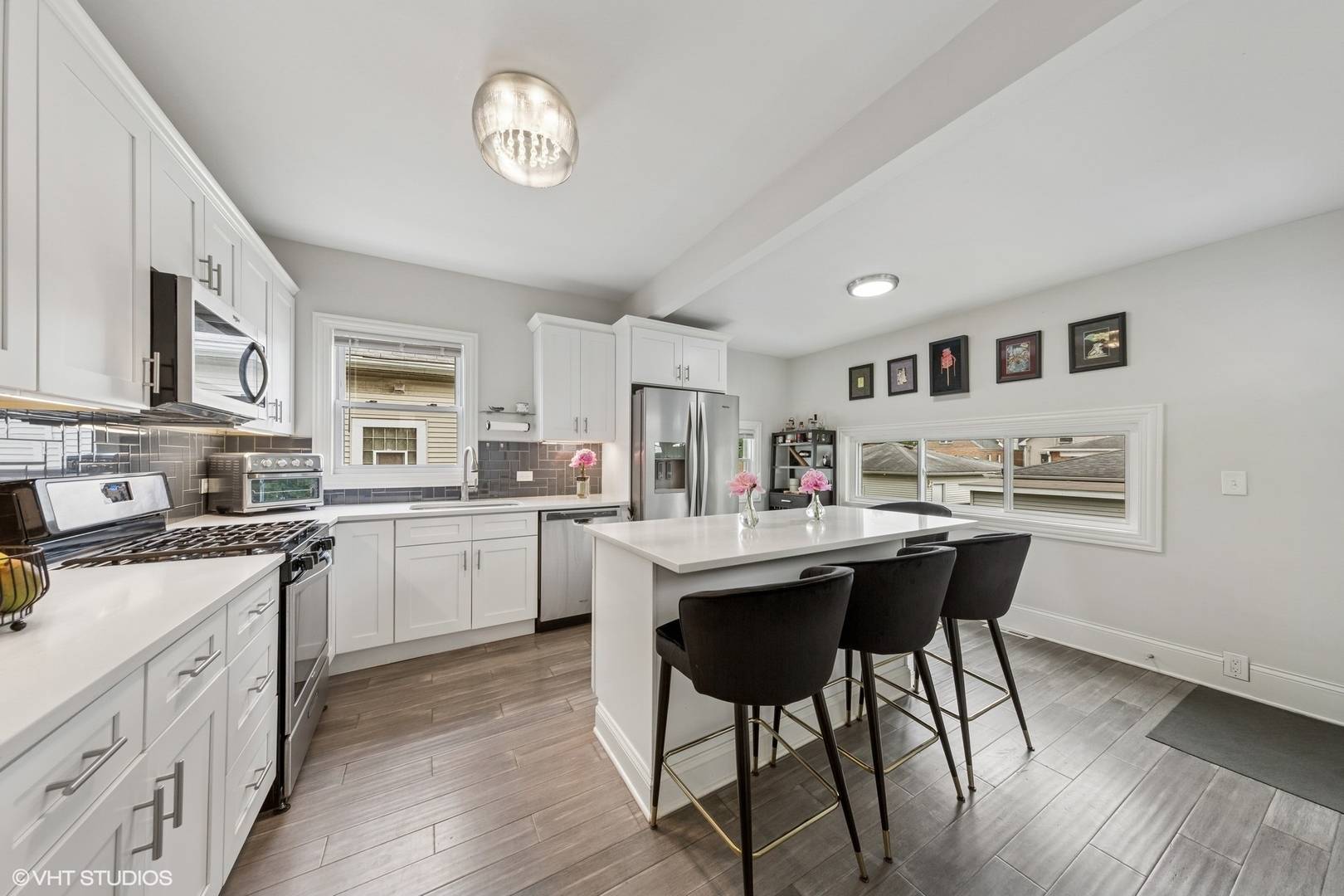 Chicago, IL 60634,6317 W Roscoe ST