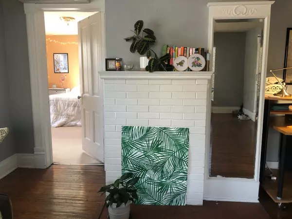 Urbana, IL 61801,703 W Oregon ST