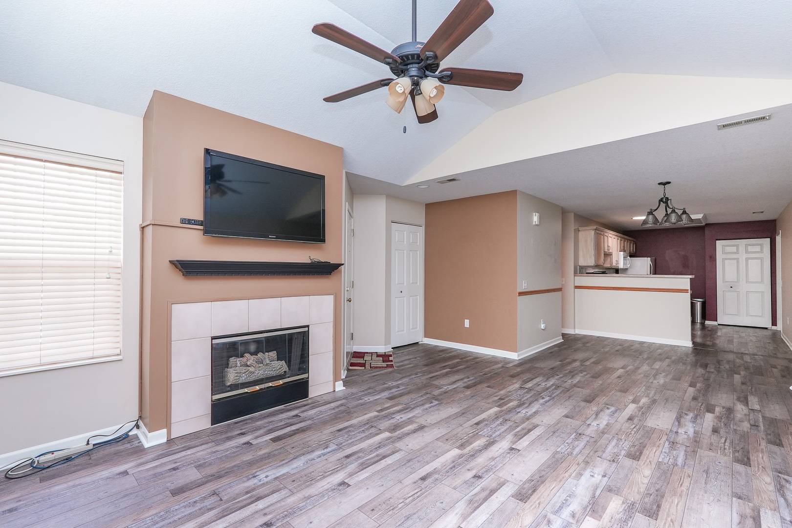 Manteno, IL 60950,464 Stonegate WAY #464