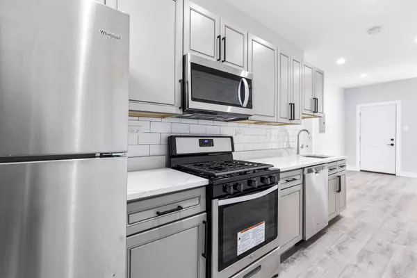 Chicago, IL 60626,6954 N Wolcott AVE #3