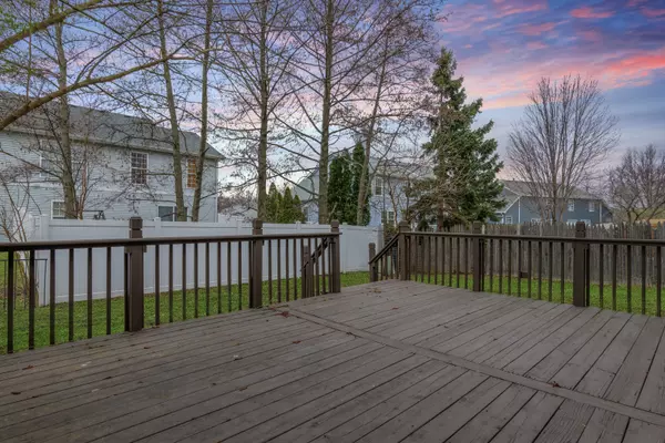 Oswego, IL 60543,410 Newport CIR