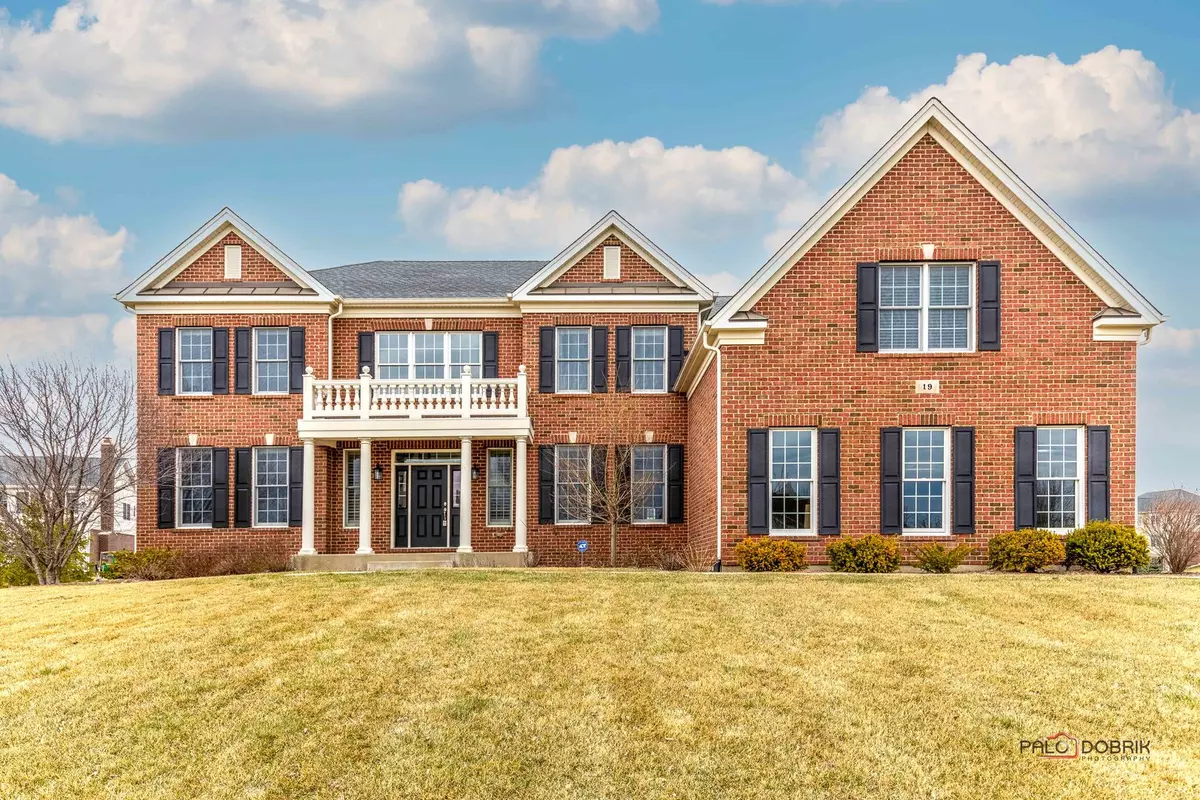 South Barrington, IL 60010,19 RAINIER CIR