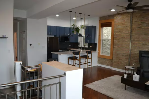 Chicago, IL 60622,1351 N Ashland AVE #3A