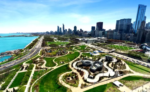 Chicago, IL 60601,360 E Randolph ST #3201