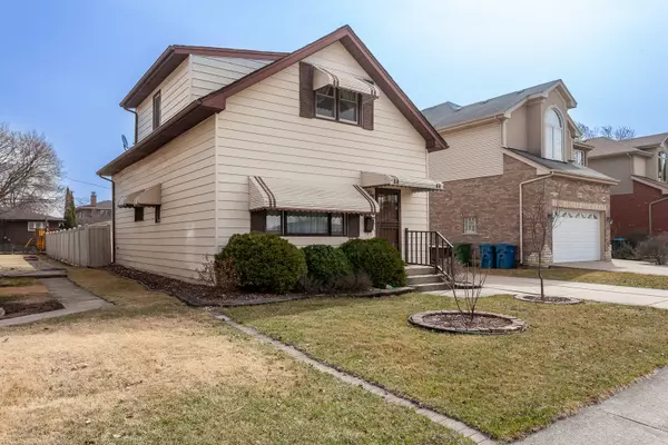 9931 Menard AVE, Oak Lawn, IL 60453