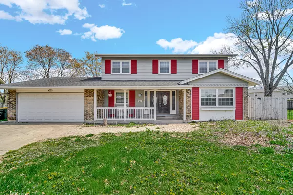 127 Tottenham LN, Elk Grove Village, IL 60007