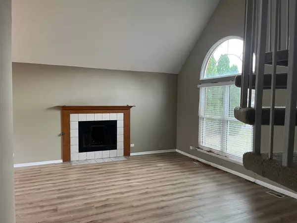 Bolingbrook, IL 60440,304 N JANES AVE