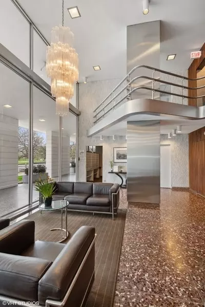 Chicago, IL 60610,1555 N Dearborn Pkwy #25AB