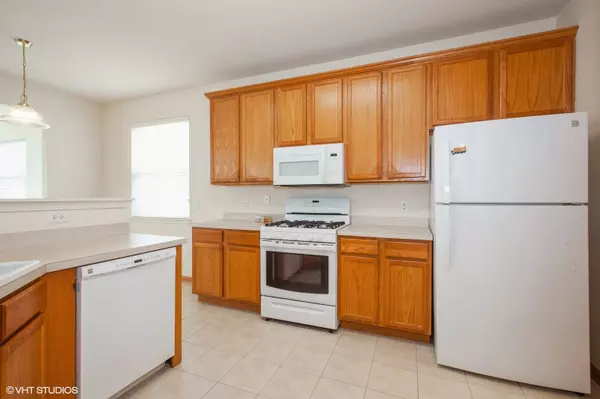 Romeoville, IL 60446,696 S Wellston LN