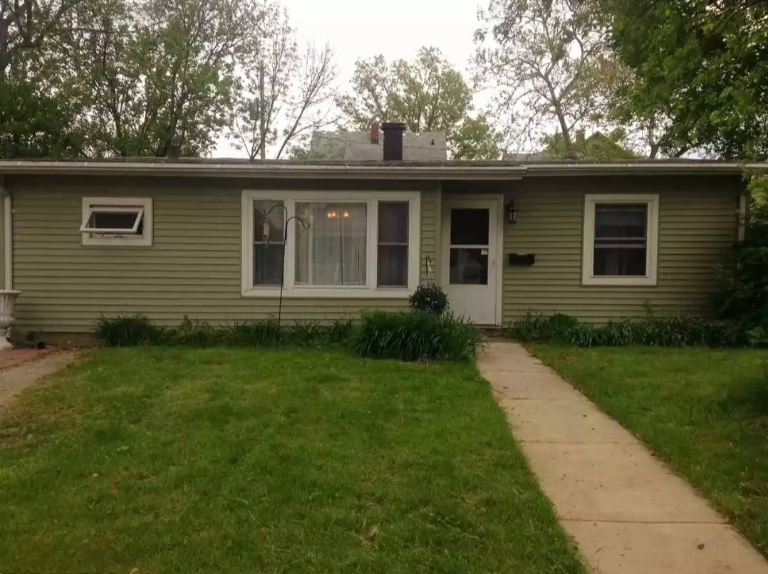 Bloomington, IL 61701,1310 S Madison ST