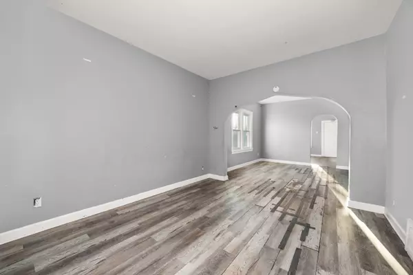 Calumet City, IL 60409,522 Douglas AVE