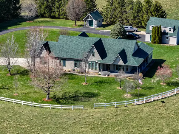 Paw Paw, IL 61353,3402 S Paw Paw RD