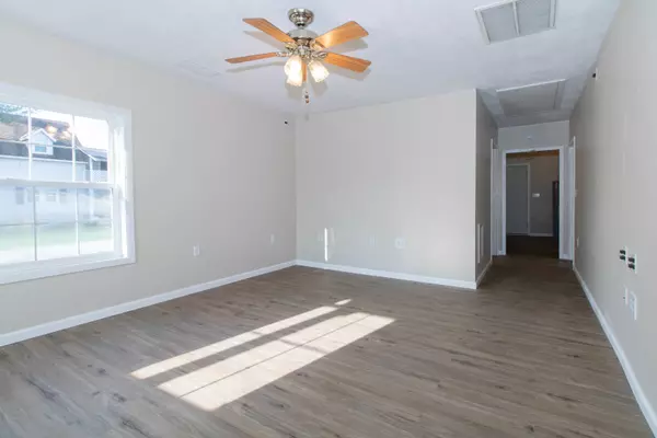 Arrowsmith, IL 61722,104 S Main ST
