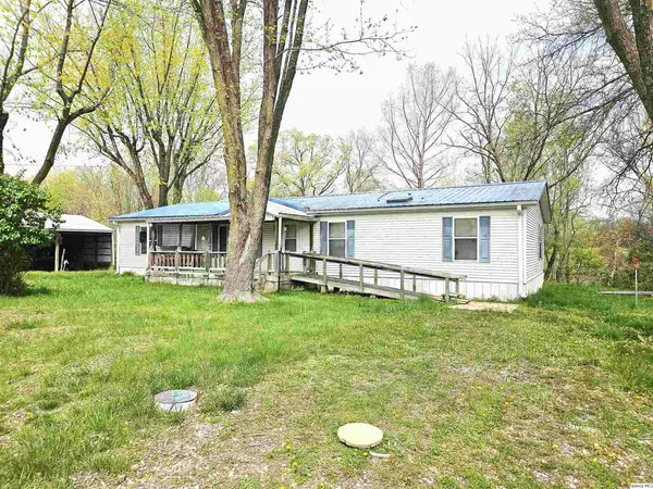 2823 N 950th Ave., Clayton, IL 62324