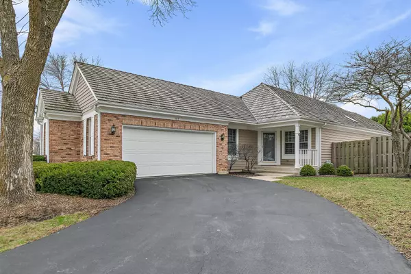 Barrington, IL 60010,404 Park Barrington DR