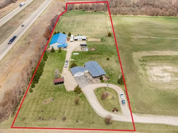2956 Welland RD, Earlville, IL 60518