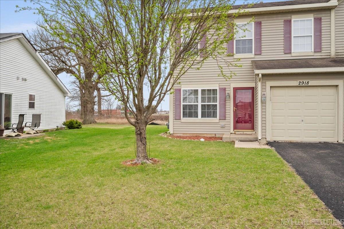 2918 Hoffman ST, Plano, IL 60545