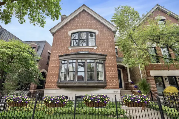 2735 N Dayton ST, Chicago, IL 60614