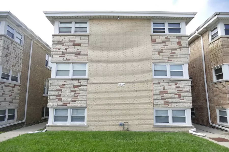2650 N Harlem AVE, Elmwood Park, IL 60707