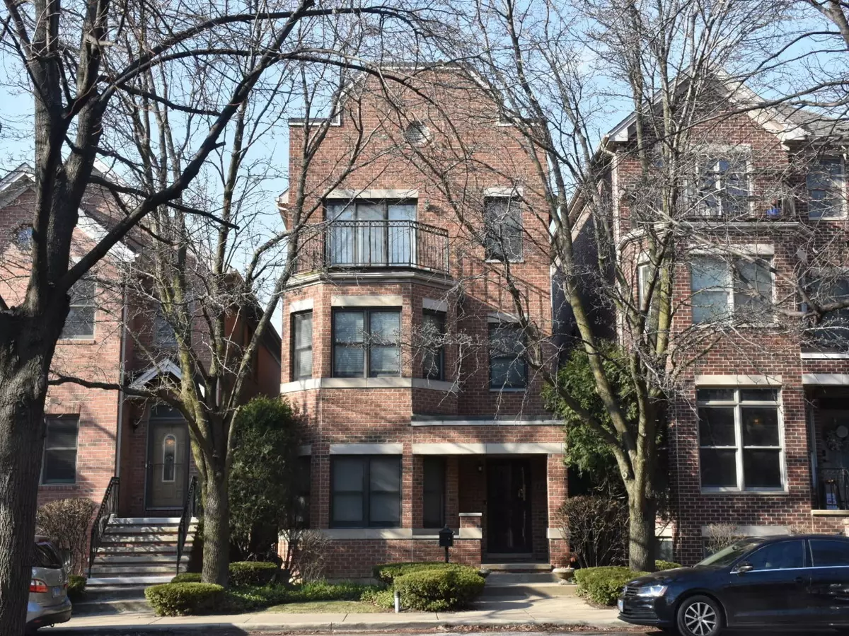 Chicago, IL 60608,1226 W 33rd PL
