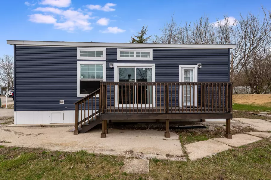 41 Dinosaur RD, Wilmington, IL 60481