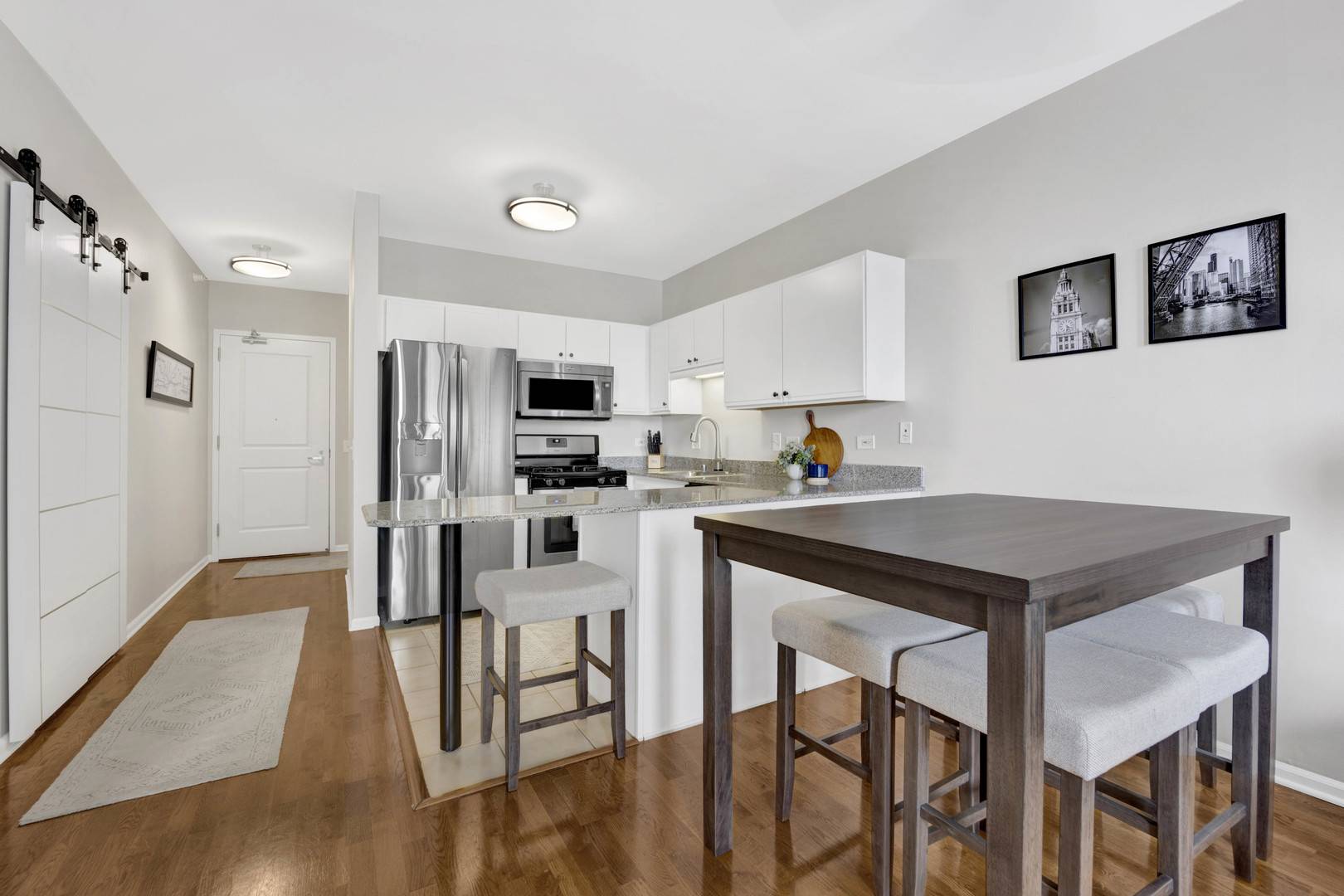 Chicago, IL 60654,645 N Kingsbury ST #2303
