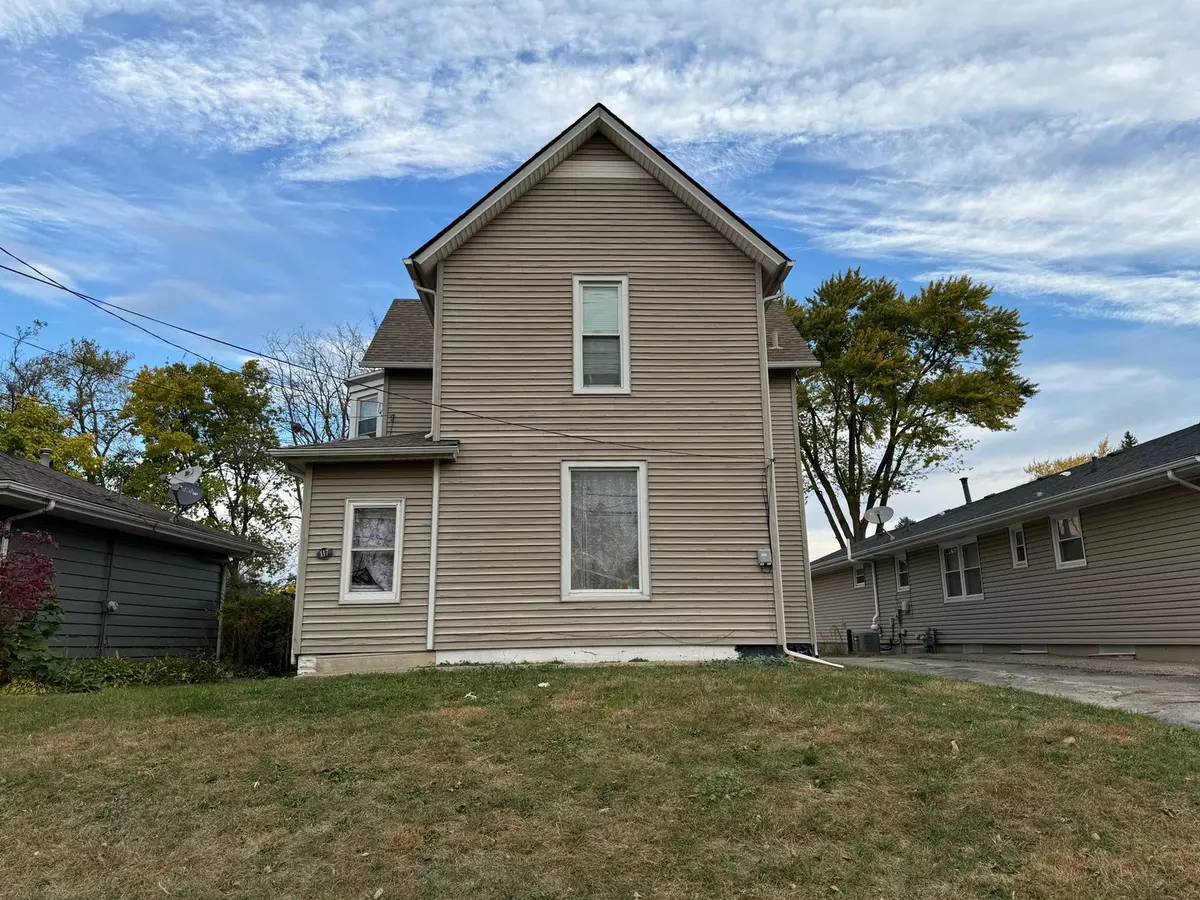 North Aurora, IL 60542,117 E State ST