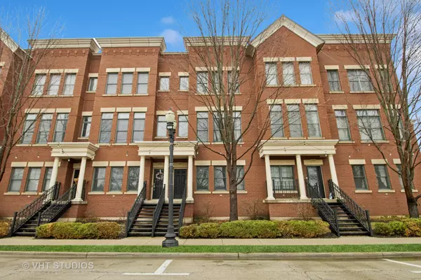 187 S Grove AVE #187, Elgin, IL 60120