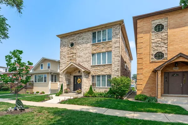 Elmwood Park, IL 60707,2915 N 74th AVE #2