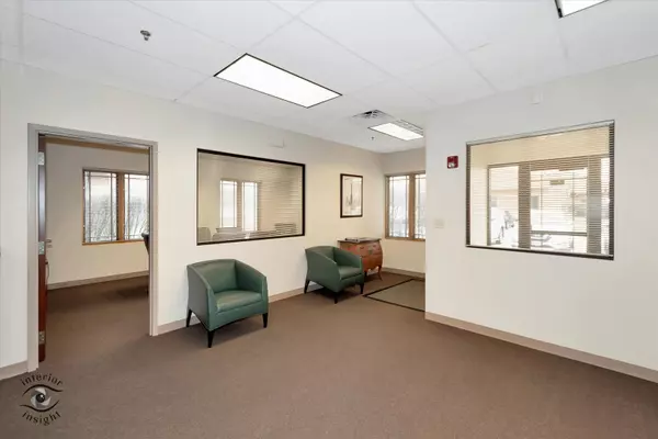 Aurora, IL 60504,3817 Mccoy DR